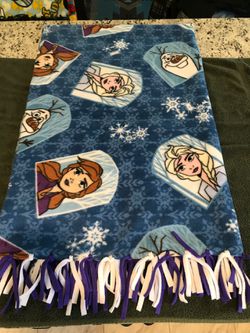 Handcrafted fleece blanket 3’ x 5’ Frozen characters