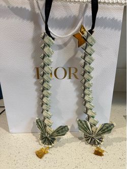 Money lei graduation gift