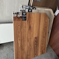 Pisos Vinyl & Laminado Comienza En $1.39 5.5mm