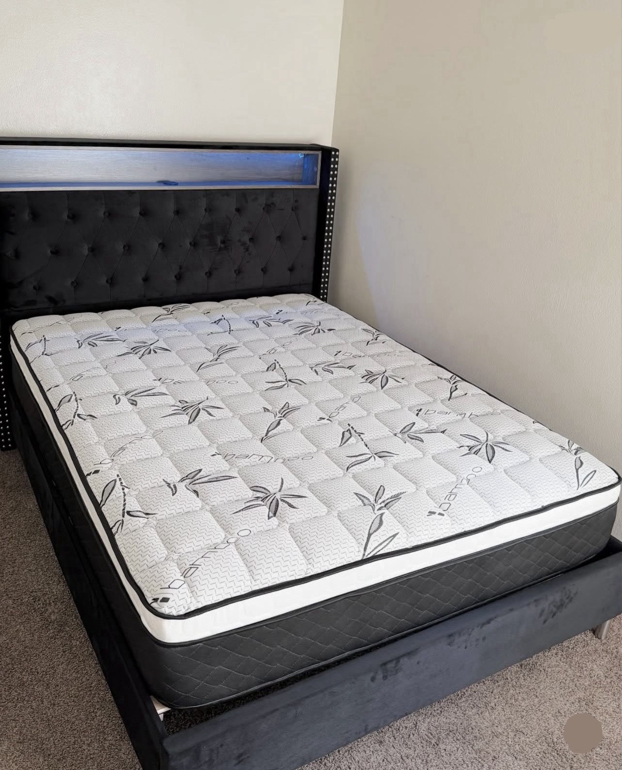 Queen Size Pillow Top Bamboo Brand Mattress New