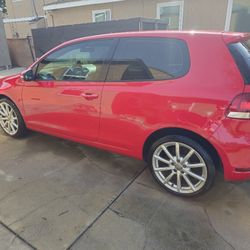 2010 Volkswagen Golf 