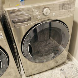 LG washer And Dryer Electric 