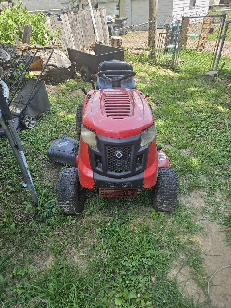 Troy Bilt Rideing Mower