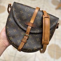 LV Chantilly MM 