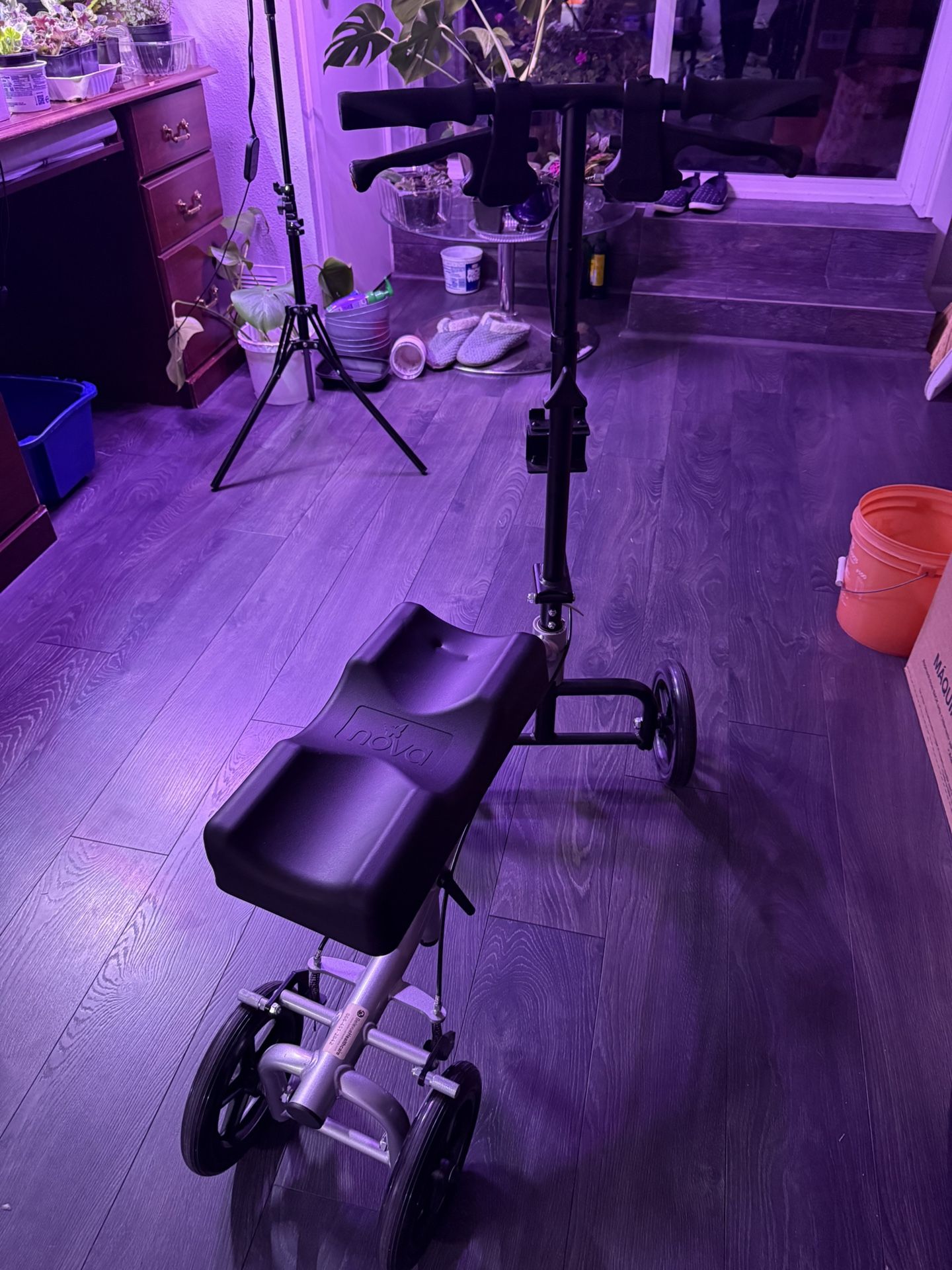 Knee Scooter