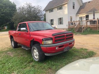 Dodge 1500 v8 sport