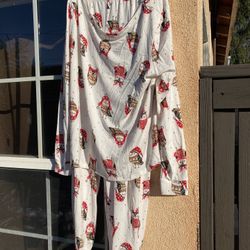 Pijamas Only Size Small New