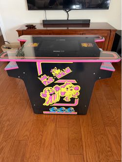 Arcade1Up Ms. PAC-MAN 40th Anniversary Edition Arcade Cabinet