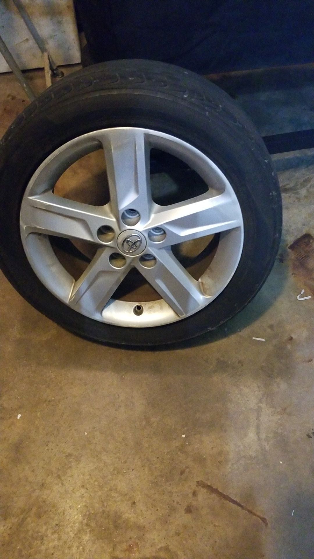 2012 2014 Toyota Camry rims with tires