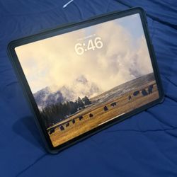 iPad Pro 12.9” (5th Generation)