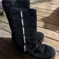 Size 7 Women’s Ugg Boots Practically New