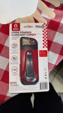 Crank powered flashlight