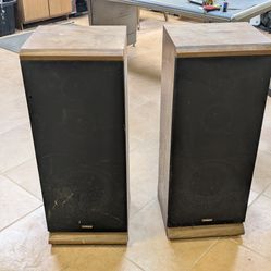 Vintage Fisher SVT-882 Standing Speakers