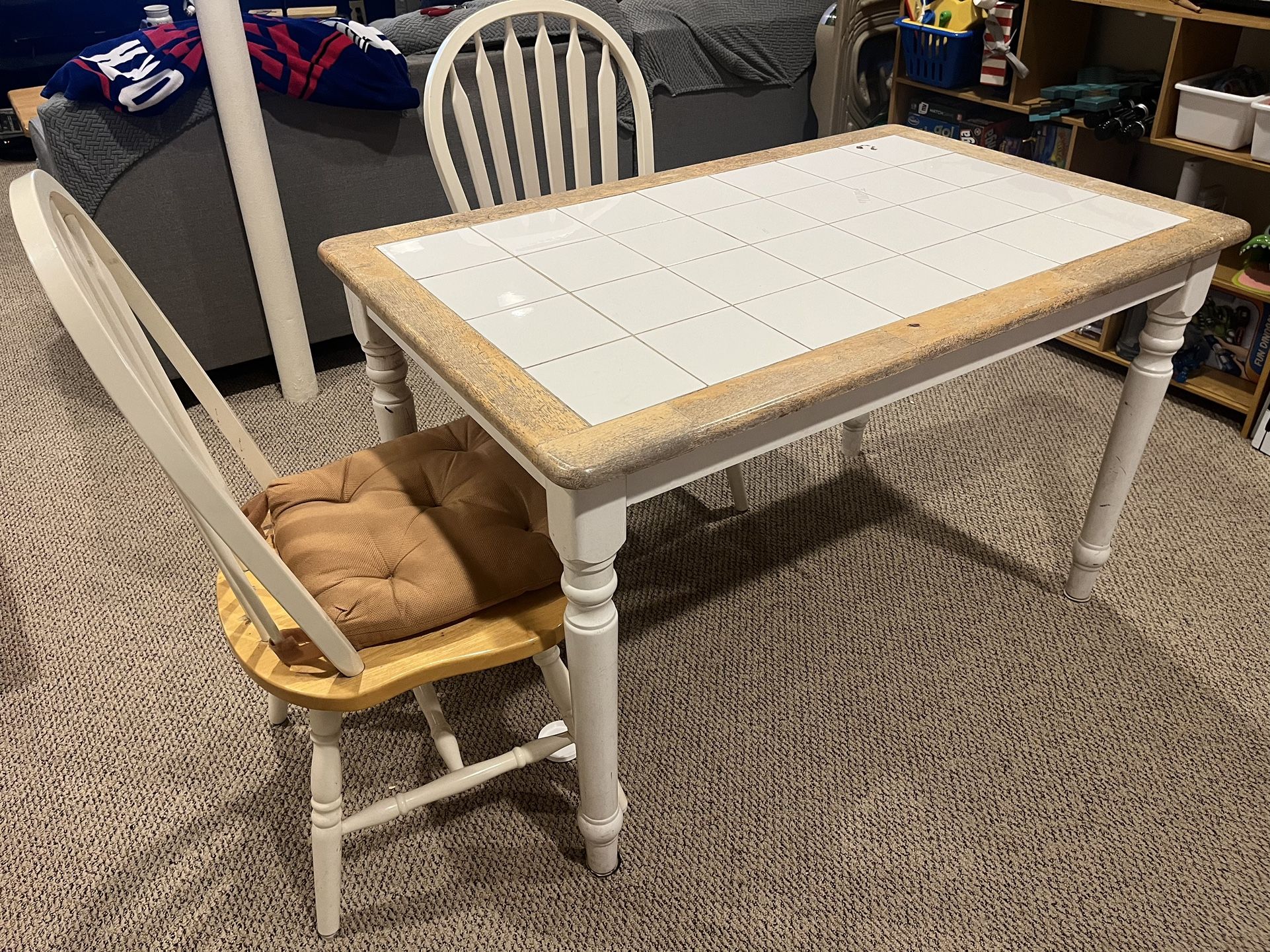 Kitchen Table & 4 Chairs