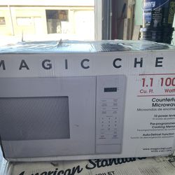 Magic Chef MC110MW Countertop Microwave Oven, 1,000 Watts, White