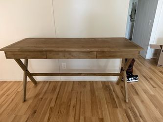 World Market Desk