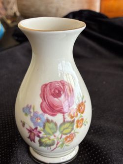 Rosenthal Bavaria Floral Vase – Vintage German Porcelain – Hand Painted Rose Design