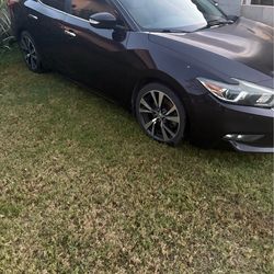 2016 Nissan Maxima