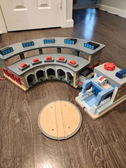 Thomas the train roundhouse and car/train wash