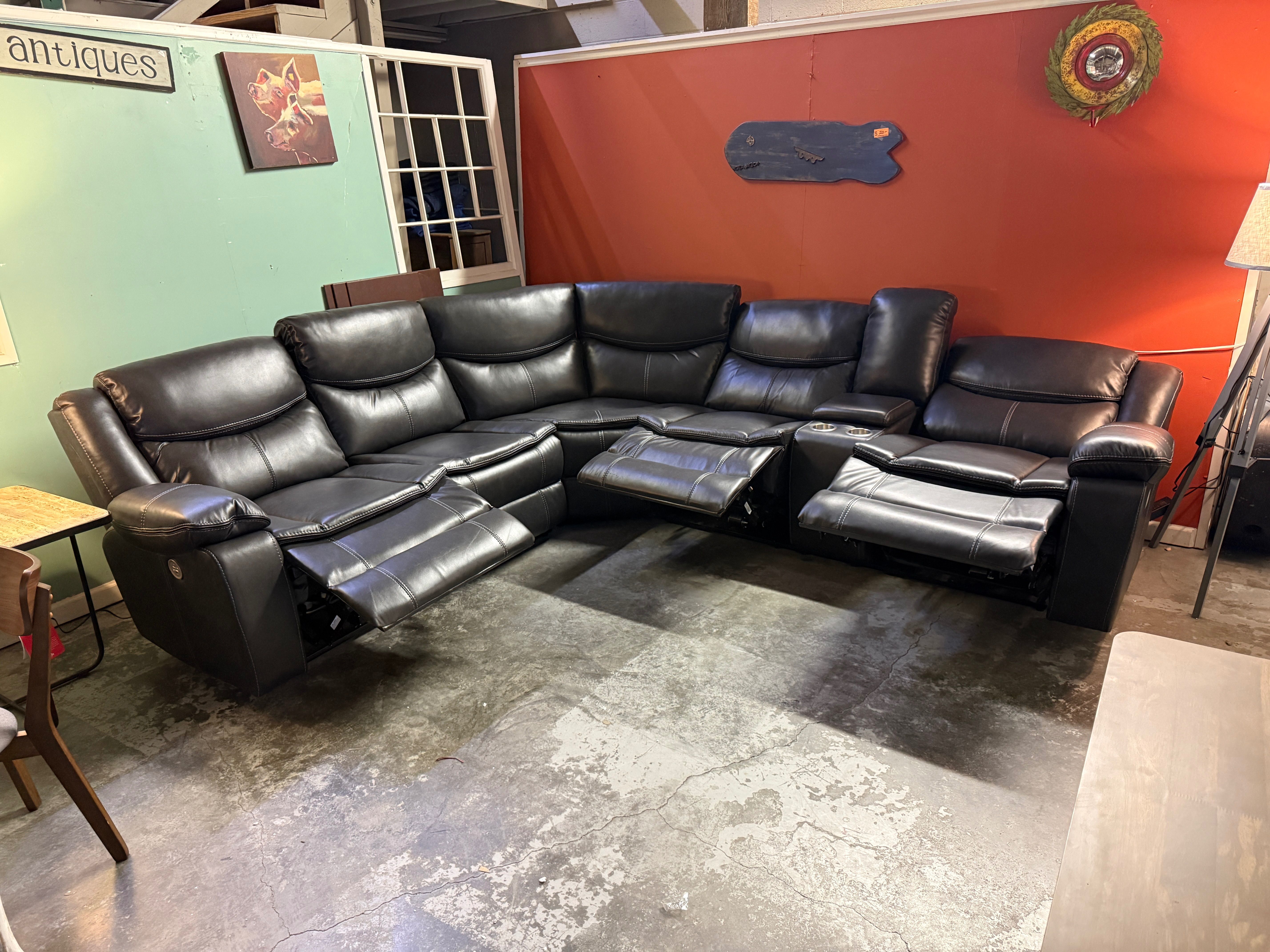 Power Recliner Sectional New! Info in Description 