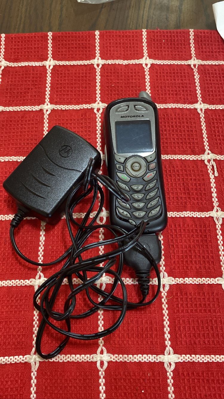 Motorola i415 boost mobile phone