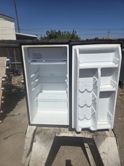 Small refrigerator