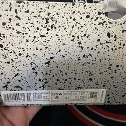 Air Jordan  6 Retro  Size 8