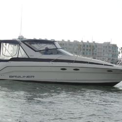1993 Bayliner 3055 Cierra