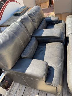 RC Willy power recliner couch & loveseat