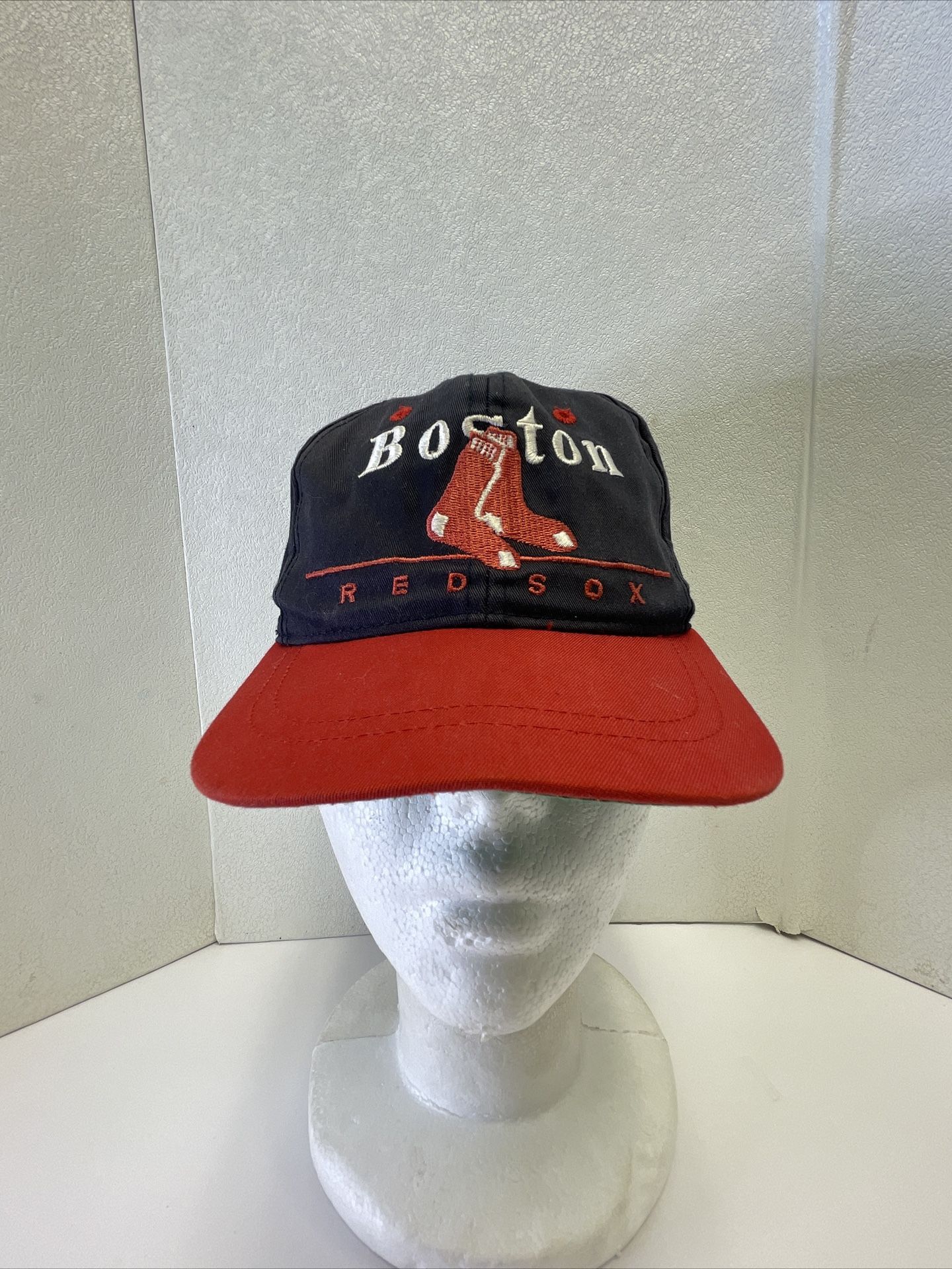 VINTAGE BOSTON RED SOX YOUTH KIDS SNAPBACK Hat Cap SPLIT BAR SPELLOUT LOGO BLUE