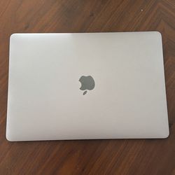 2017 MacBook Pro 13 Inch