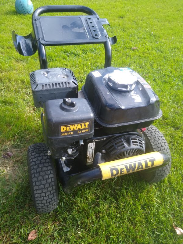 DeWalt pressure washer 3400 psi won't start for Sale in Fort Worth, TX