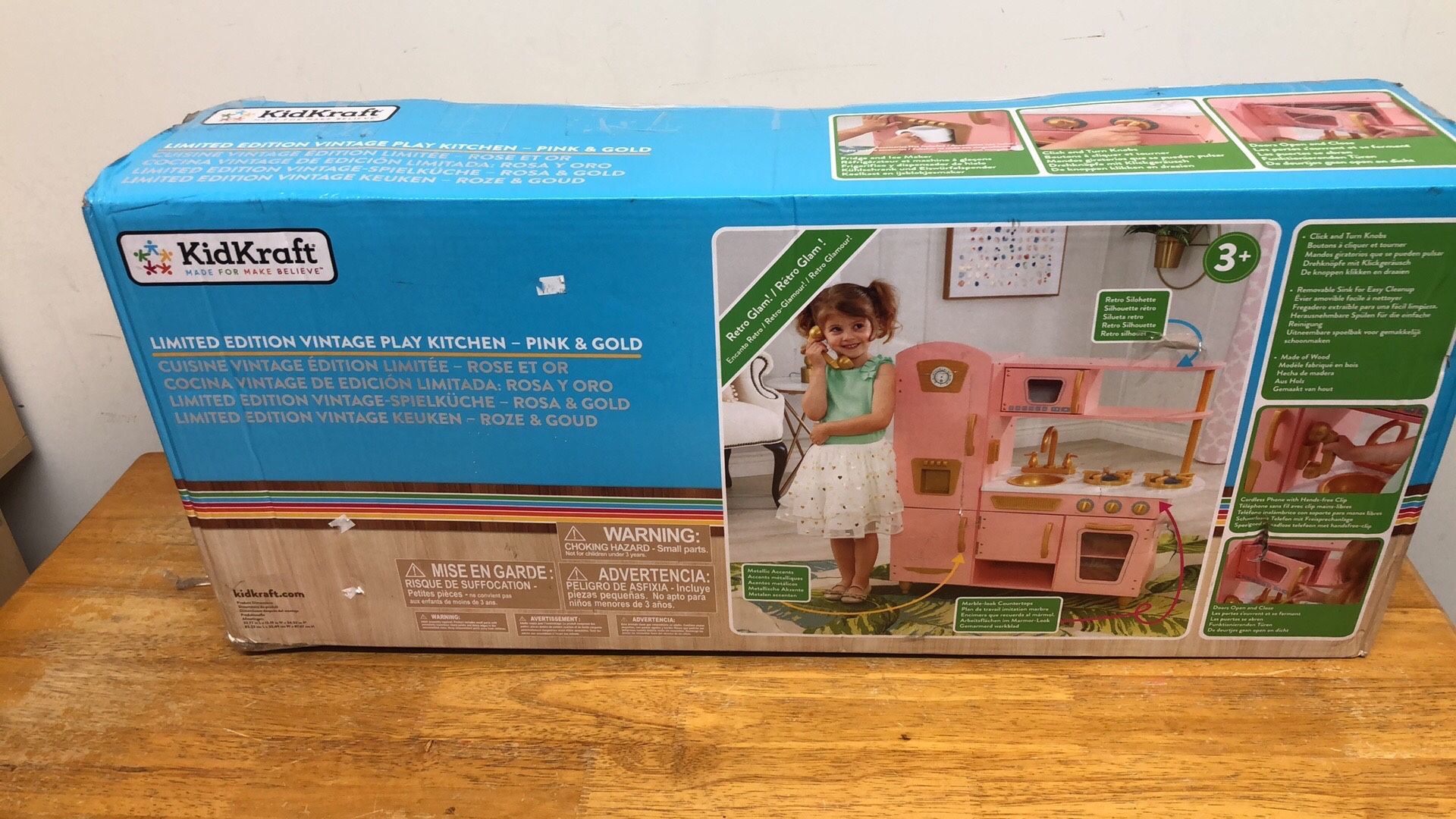 LIMITED EDITION VINTAGE PLAY KITCHEN -PINK &GOLD NEW IN THE BOX