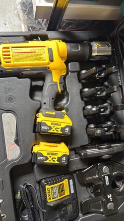 DeWalt DCE200 20V XR Press Tool Kit
