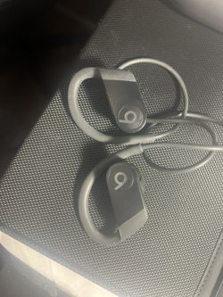 Powerbeats 3