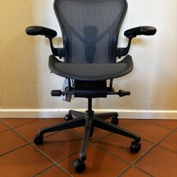 ♟️Herman Miller Aeron Size B ♟️