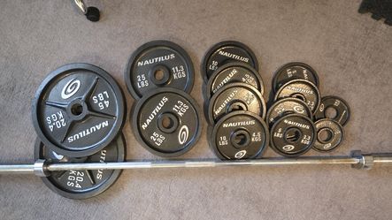 Nautilus Weights And Barbell - 250 Total Lbs