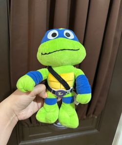 Leonardo plushie ninja turtle
