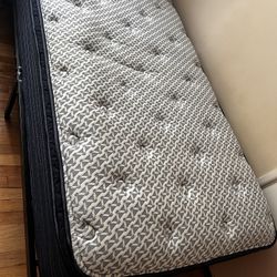 Twin Mattresses With Bed Frames