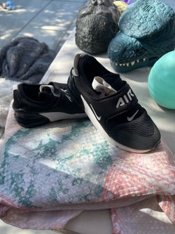 Nike Air Black shoes
