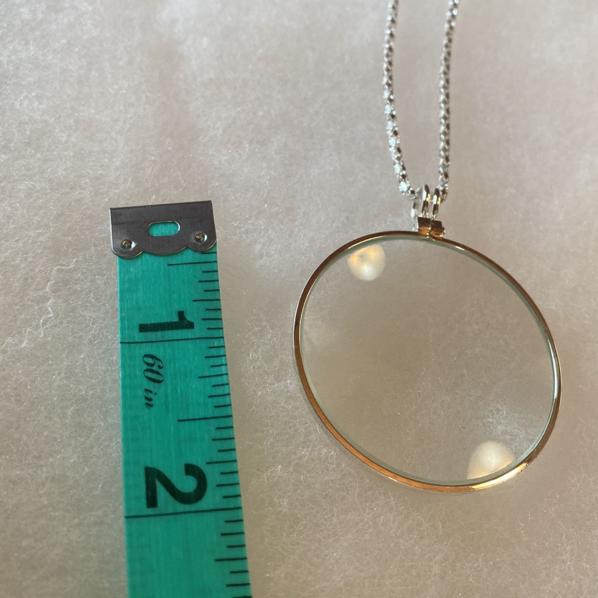 Clear Magnifying Glass Necklace