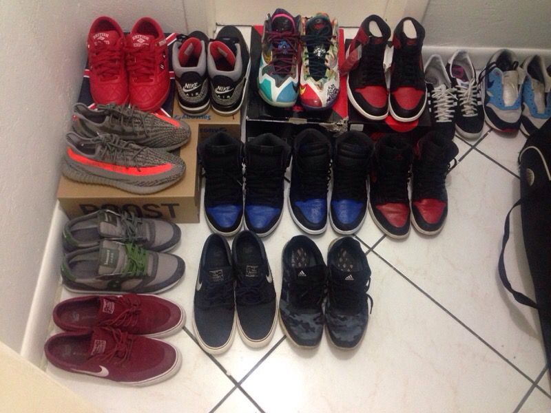 Cash or trades size 10-12 Yeezy v2 Jordan lebron Nike supreme royal bred 1s shoes