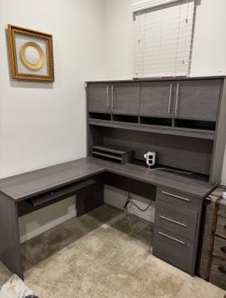 Bestar Innova 59W 60W L-Shaped Desk with Hutch in Bark Gray