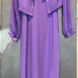 R & D Dress LTD Formal Lavender/Purple w/Side Leg Slit. Gown Sz. 6. 