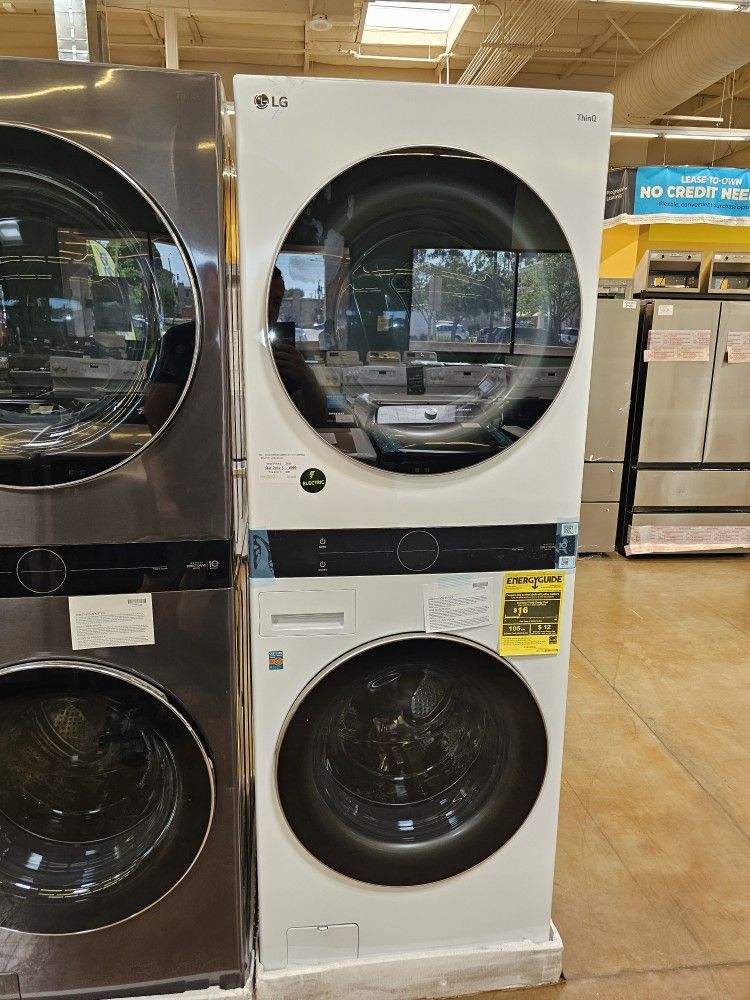 LG Wash Tower White Color