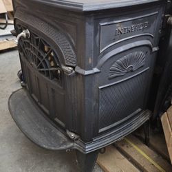 Vermont Castings Intrepid II Wood Stove