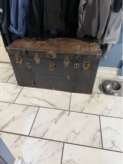 Vintage steamer trunk