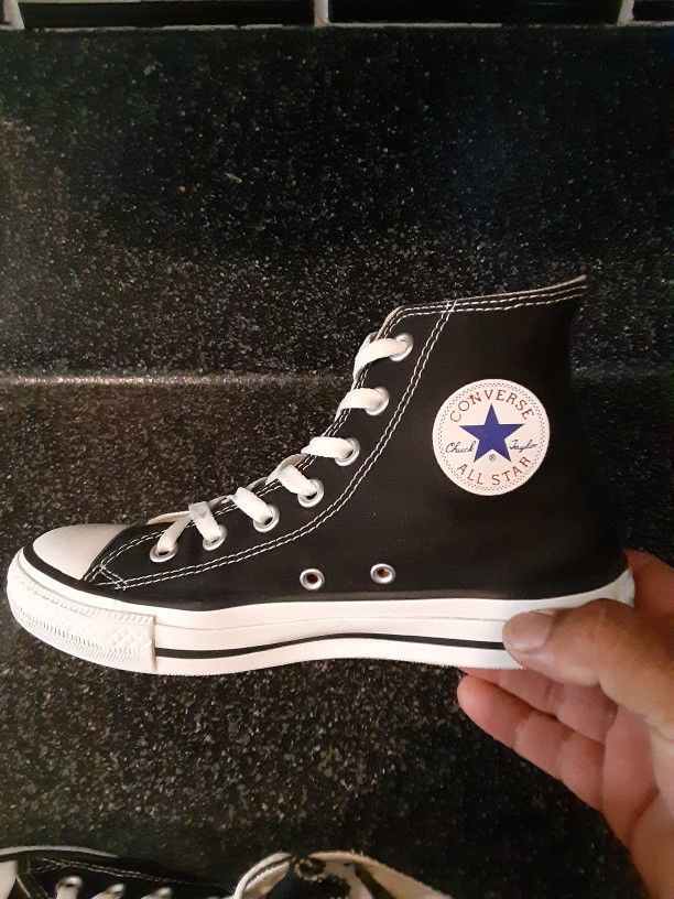 Converse Iwomens 6 Good Condition