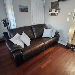 Leather PowerReclining Sofa and Loveseat 