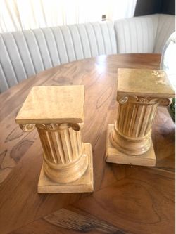 Two ceramic pedestal
